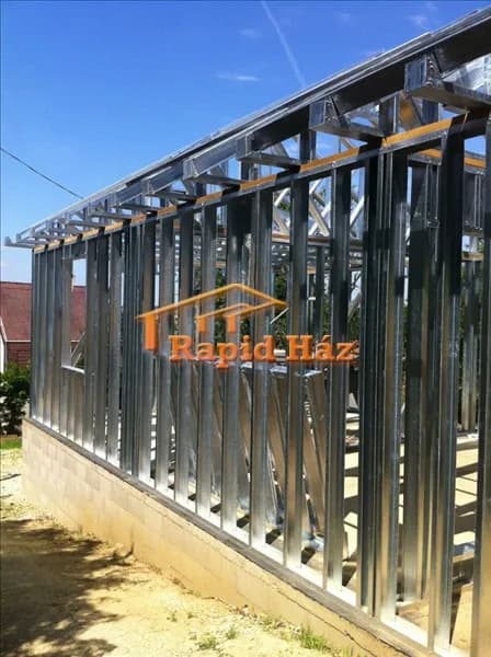 Keszthelyi lakóépület