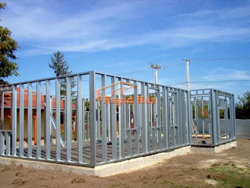 Tiszavasvári lakóépület - 8. kép